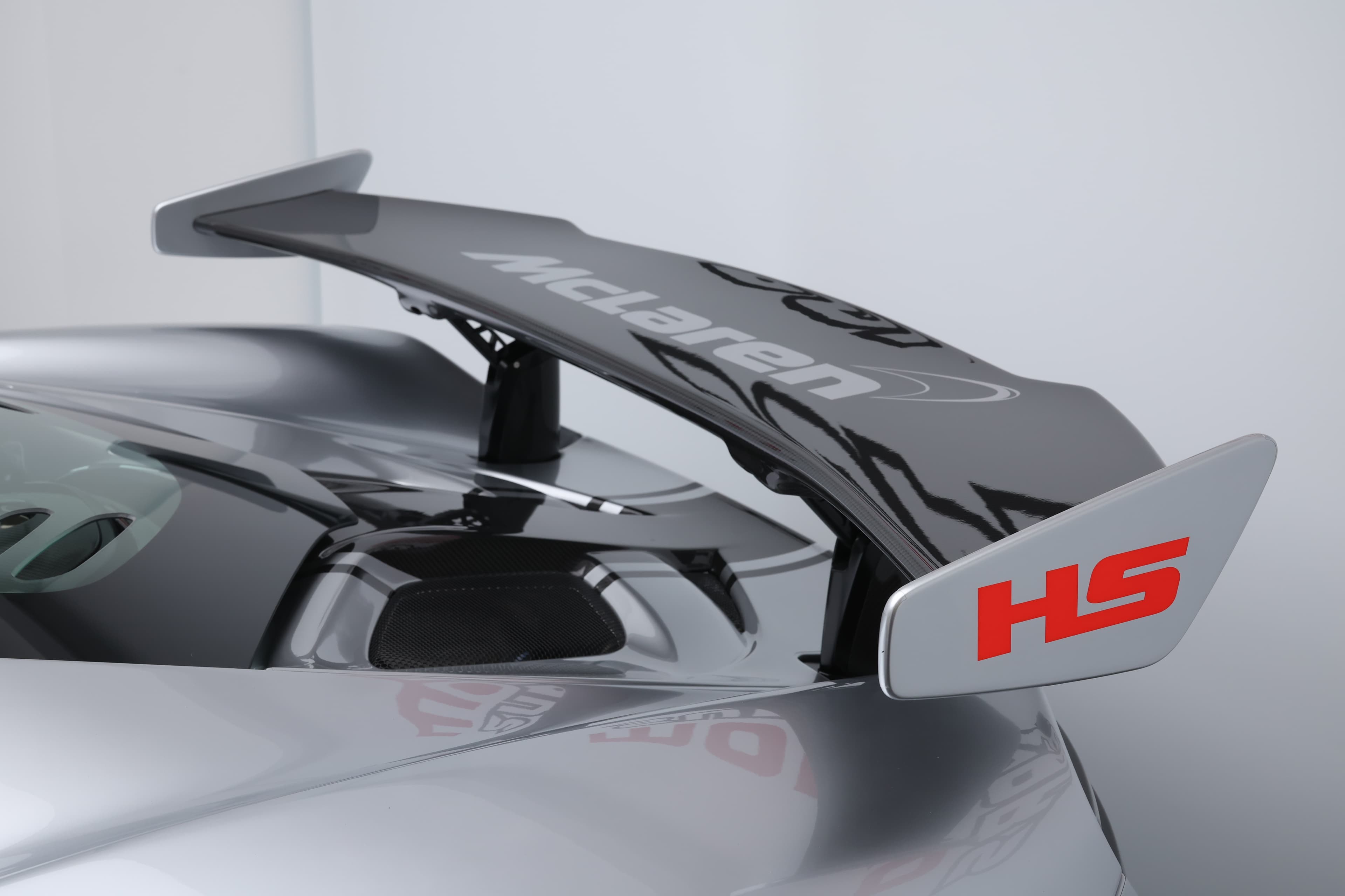 Aileron Mclaren 688 HS MSO