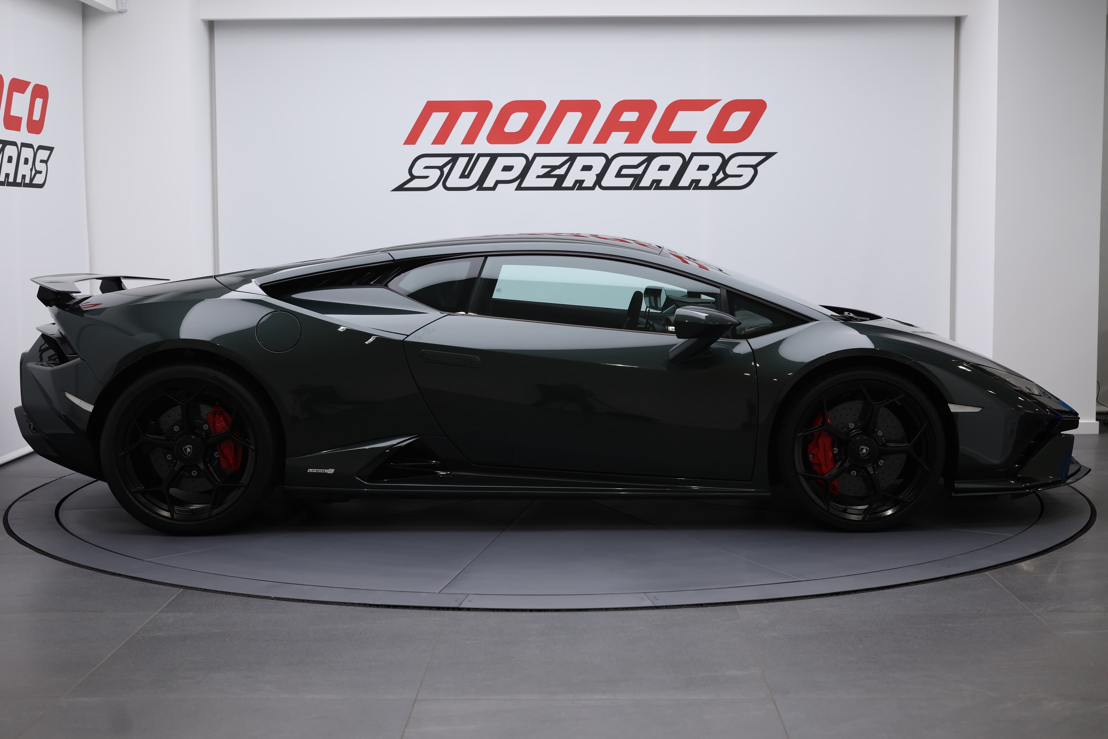 Huracan Tecnica profil droit